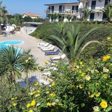 Victoria * 斯卡莱阿